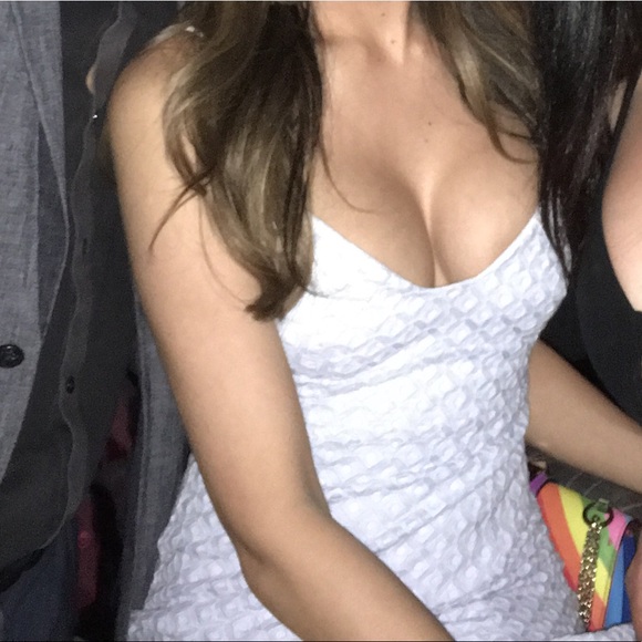 NICHOLAS Modern Detail Dress - Picture 5 of 7